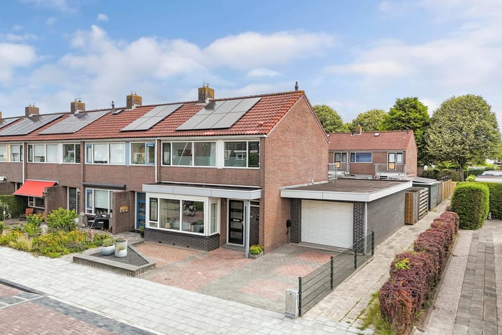 Foto 44 van Eringastraat 15