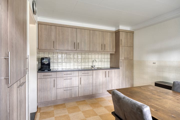 Foto 9 van Maatseheistraat 12-A