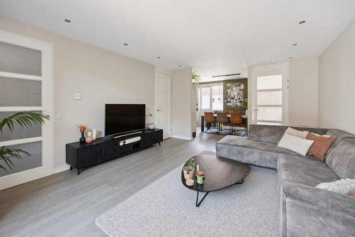 Foto 12 van Bambistraat 6