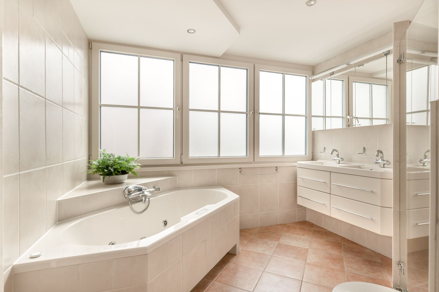 Foto 34 van Kruiskamplaan 168