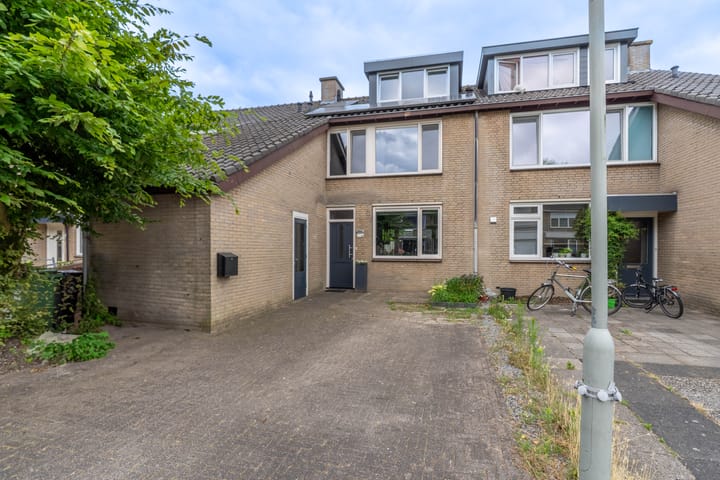 Photo 1 of Mambostraat 80