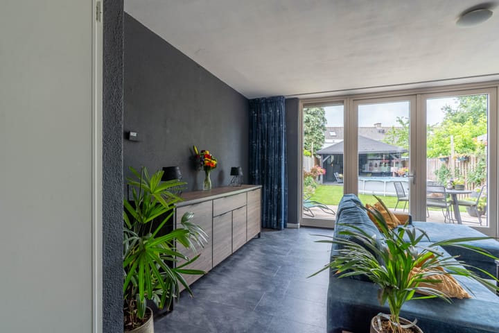 Photo 29 of Mambostraat 80