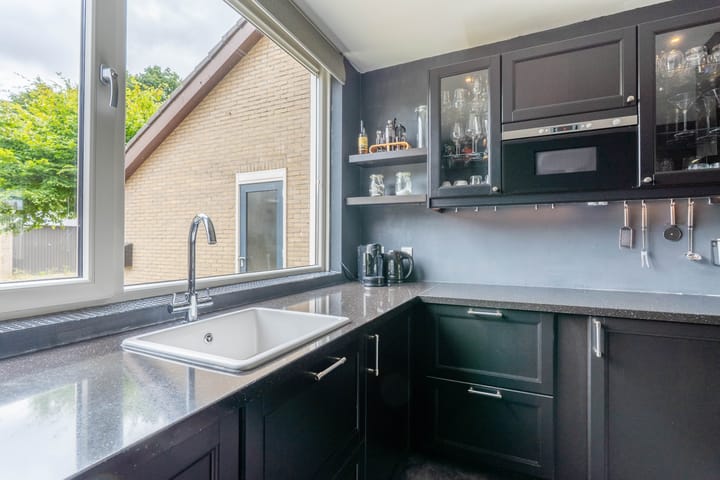 Photo 34 of Mambostraat 80