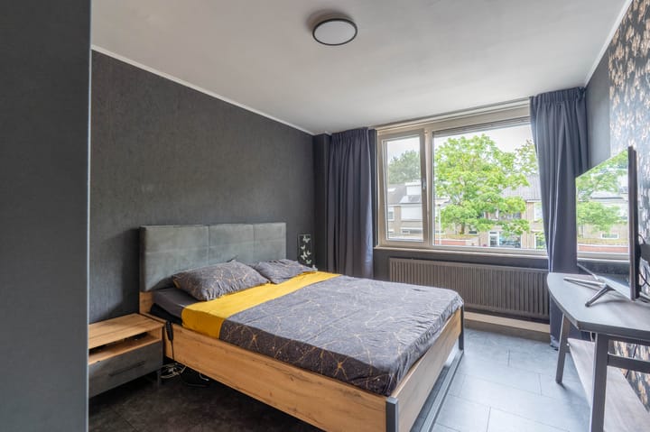 Photo 37 of Mambostraat 80