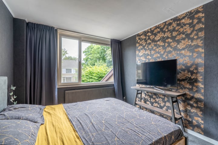 Photo 40 of Mambostraat 80