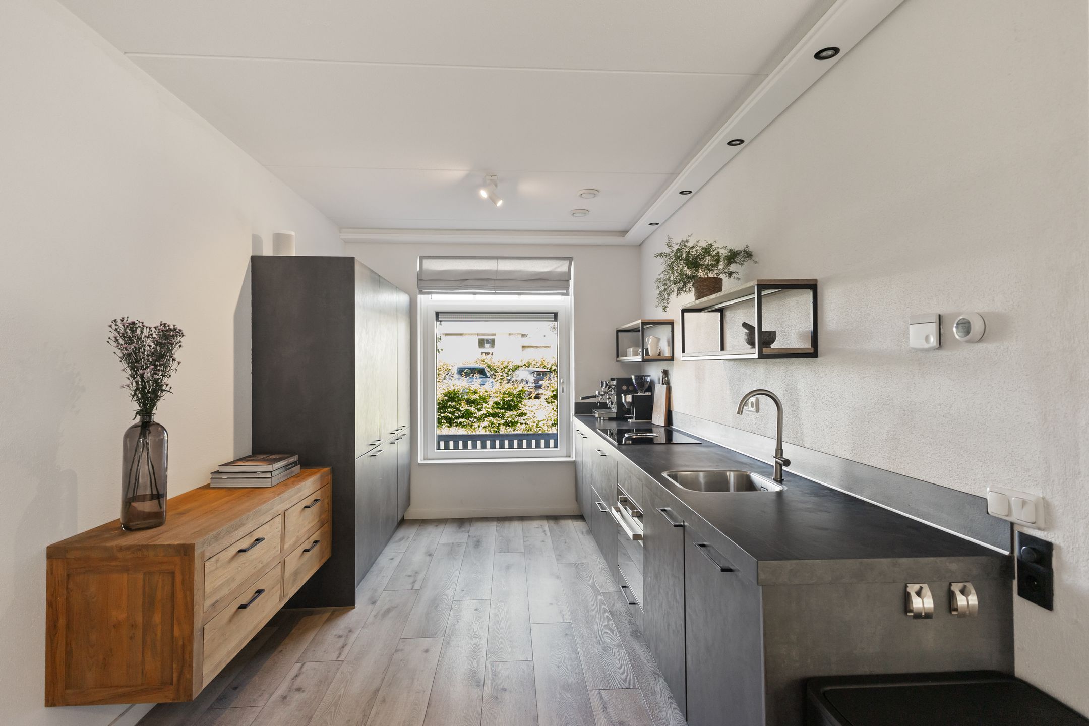 Foto 9 van Notenhout 25-B