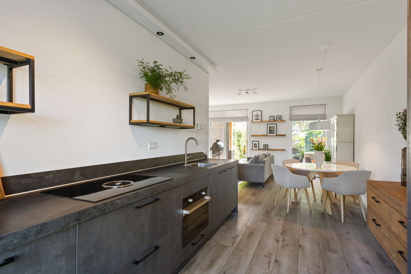 Foto 10 van Notenhout 25-B