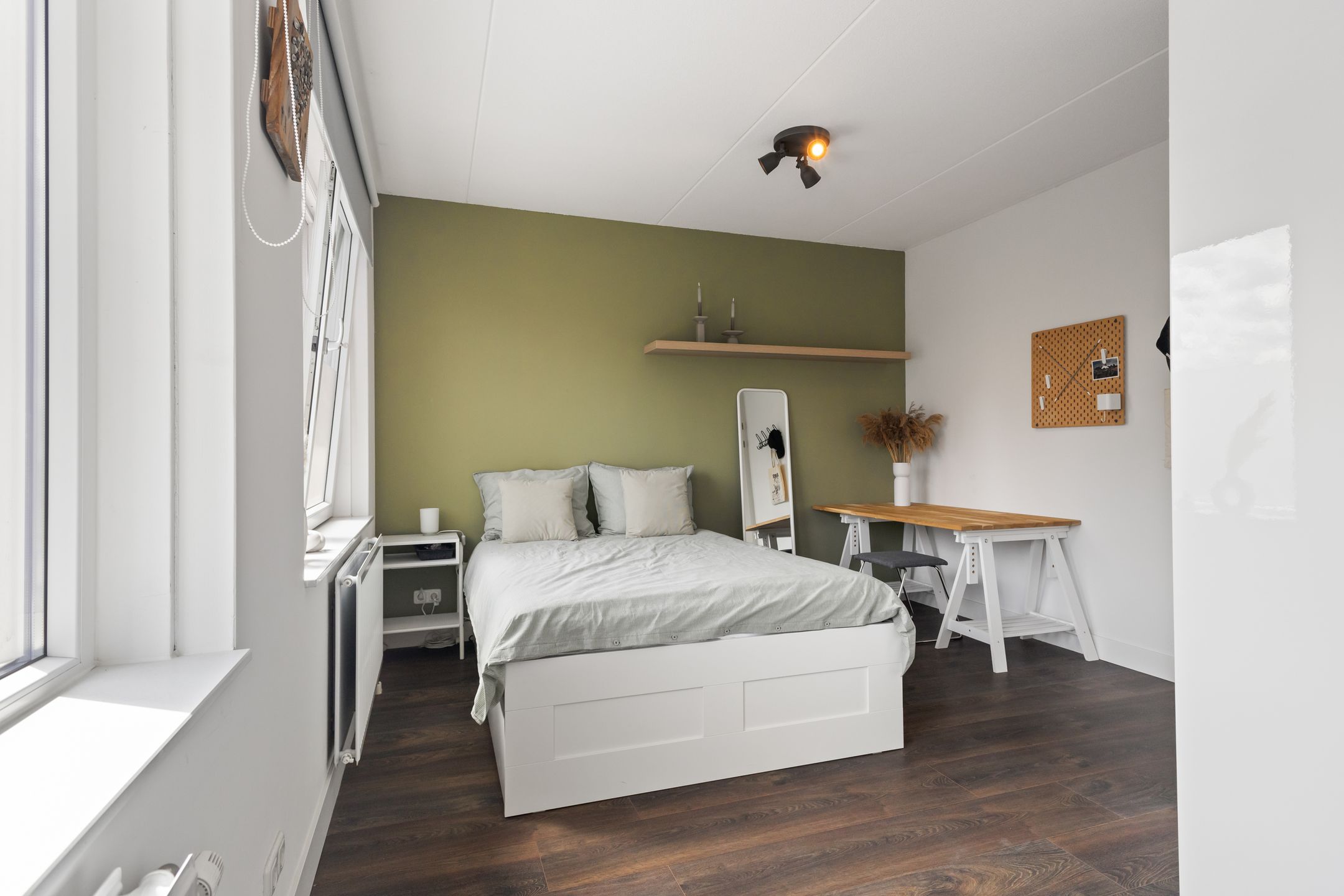 Foto 18 van Notenhout 25-B