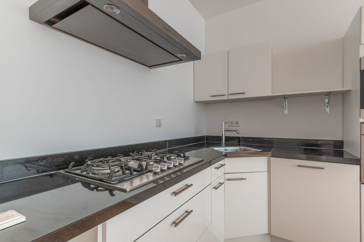 Foto 8 van Kazernestraat 106