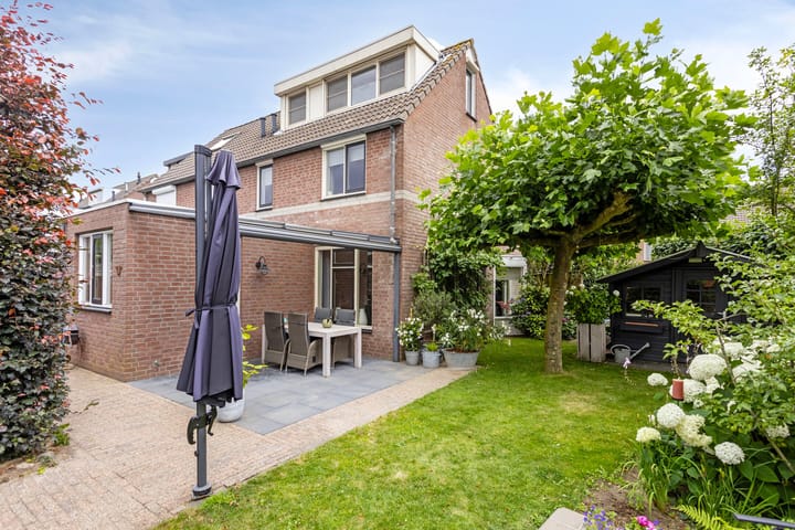 Foto 22 van Carmelietenstraat-west 41