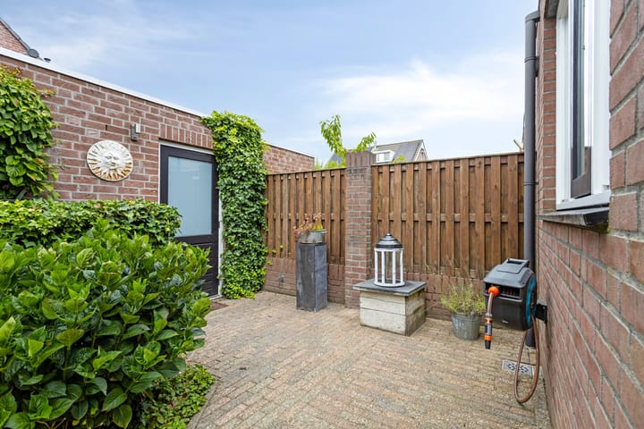 Foto 26 van Carmelietenstraat-west 41