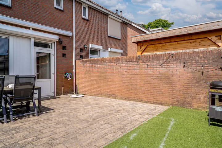 Photo 21 of Dahliastraat 22