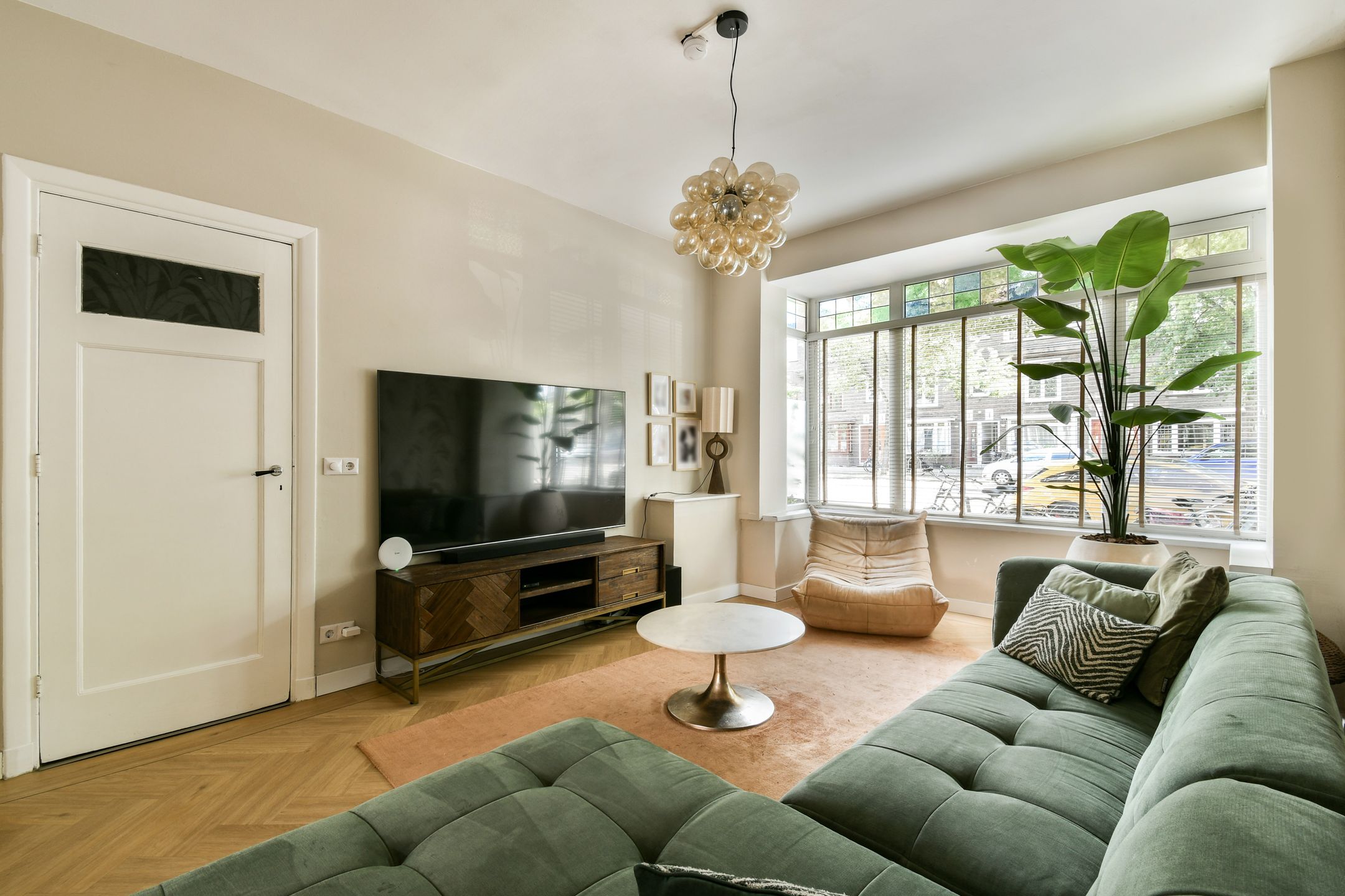 Foto 9 van Burgemeester Knappertlaan 182-B