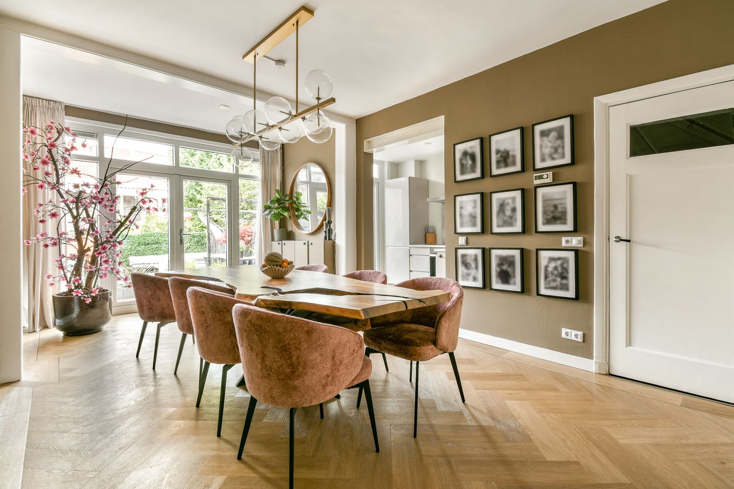 Foto 14 van Burgemeester Knappertlaan 182-B