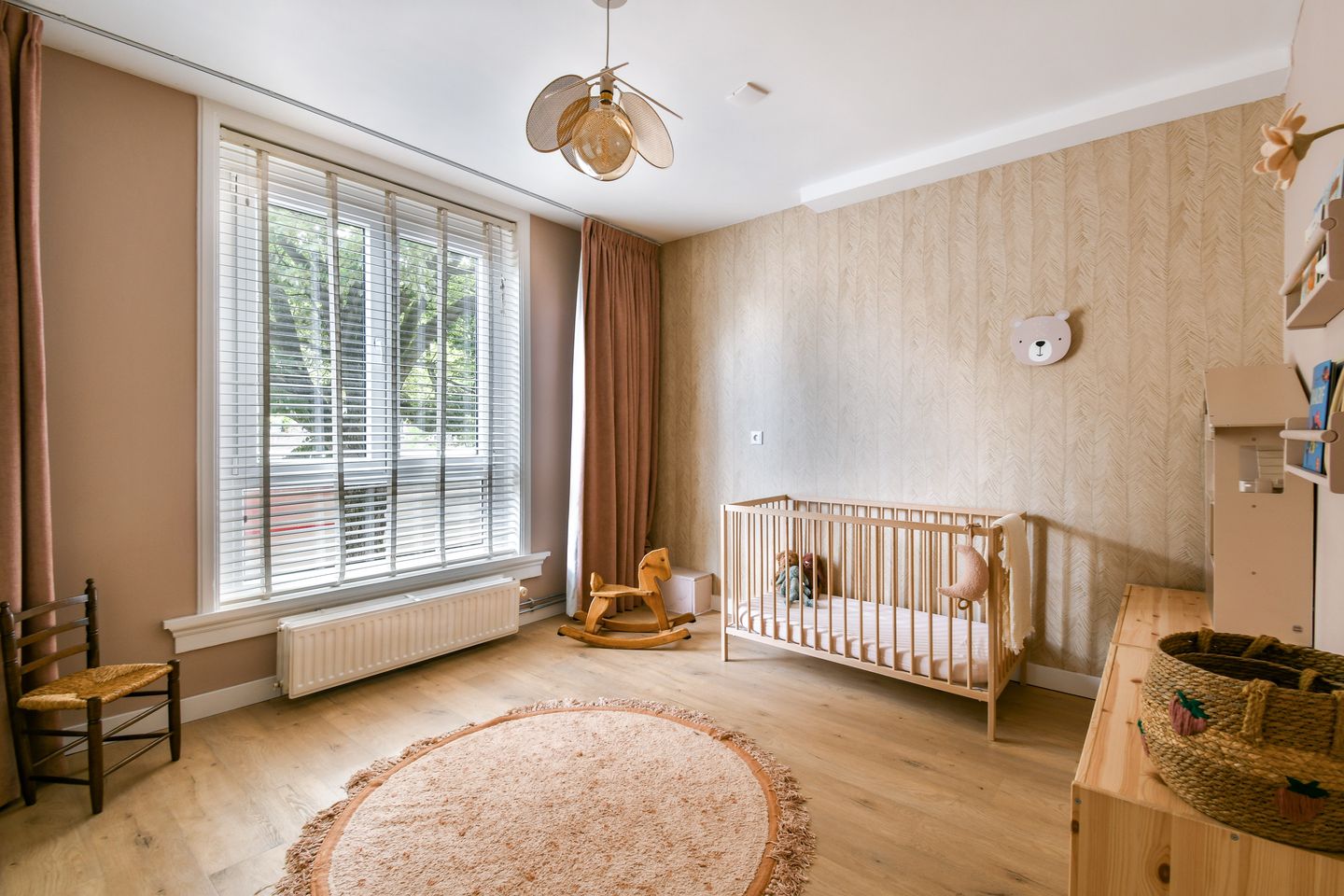 Foto 29 van Burgemeester Knappertlaan 182-B