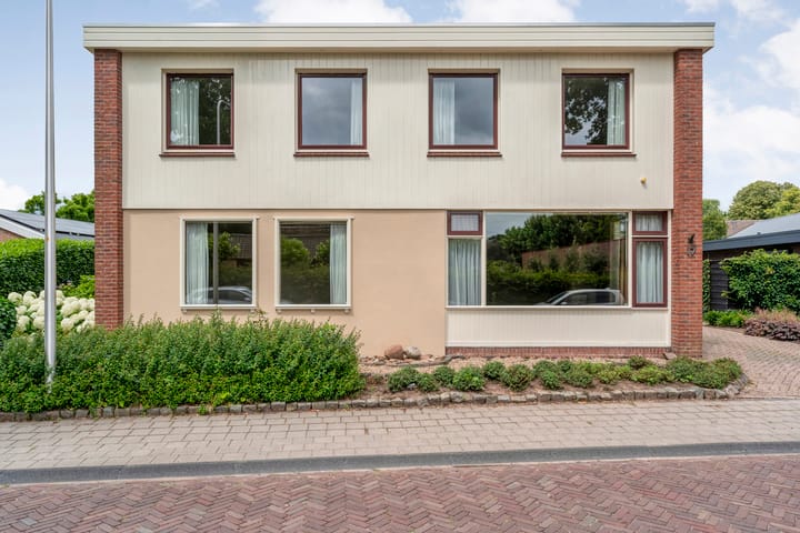 Photo 5 of Schoolstraat 17