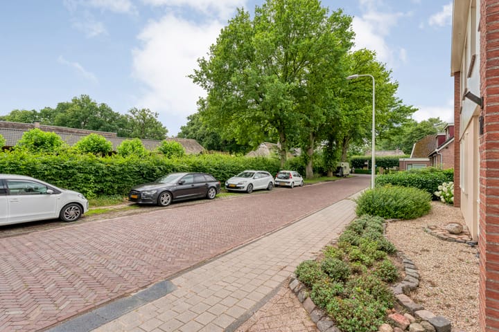 Photo 7 of Schoolstraat 17