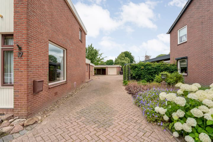 Photo 6 of Schoolstraat 17