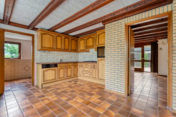 Photo 26 of Schoolstraat 17