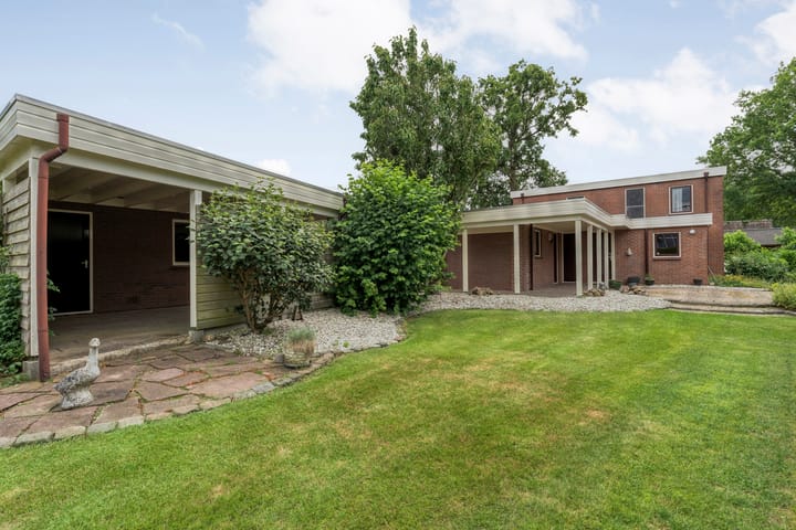 Photo 58 of Schoolstraat 17