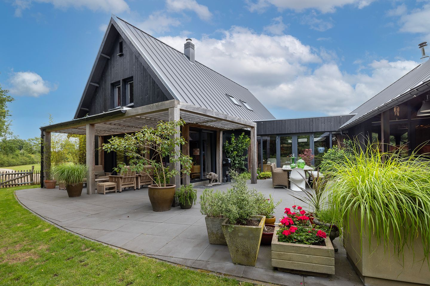 Photo 65 of Woesterweg 13