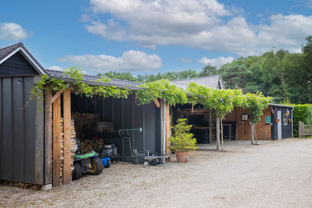 Photo 76 of Woesterweg 13