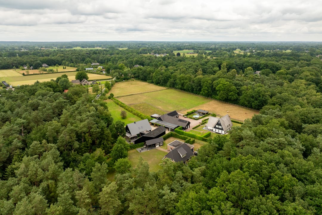 Photo 88 of Woesterweg 13