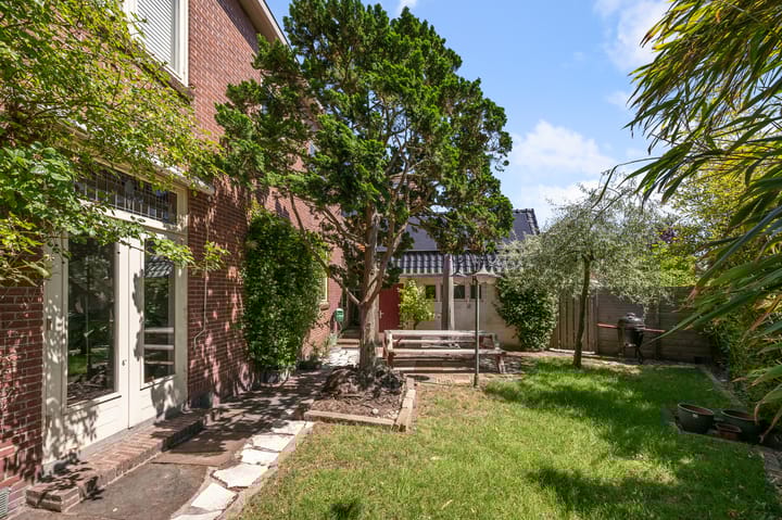 Foto 65 van Zeestraat 166