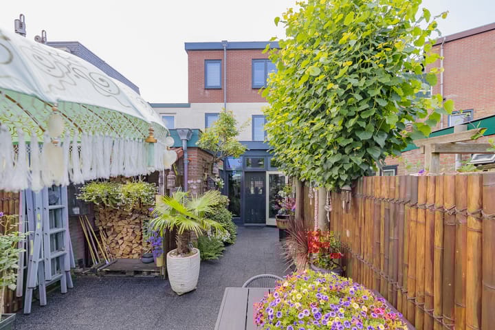 Foto 28 van De Ruyterstraat 198