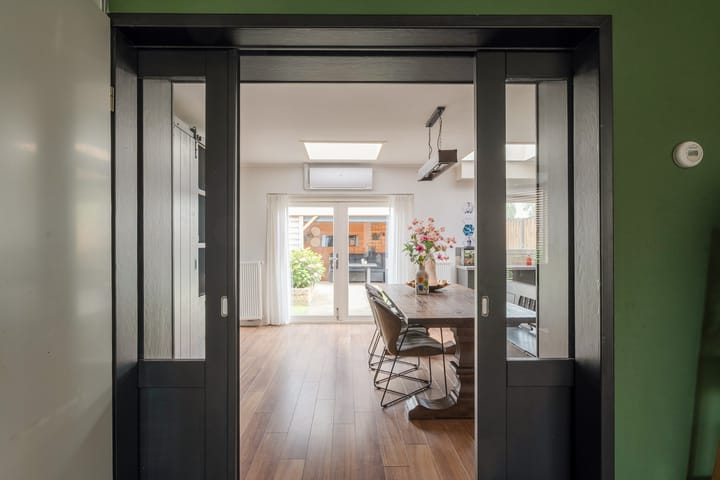 Foto 15 van Herman ter Hoentelaan 29