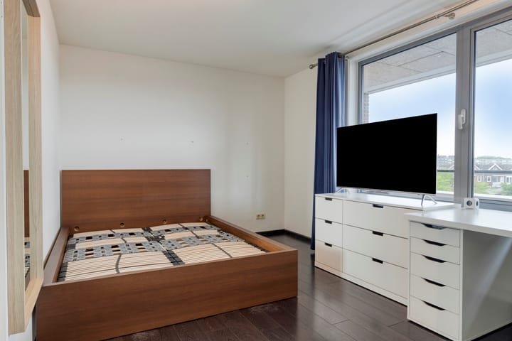 Foto 24 van Maashaven O.z. 208