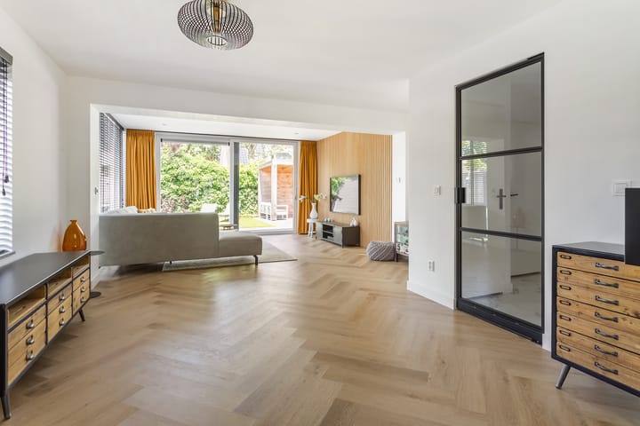 Foto 11 van Jean Gabinplantsoen 18