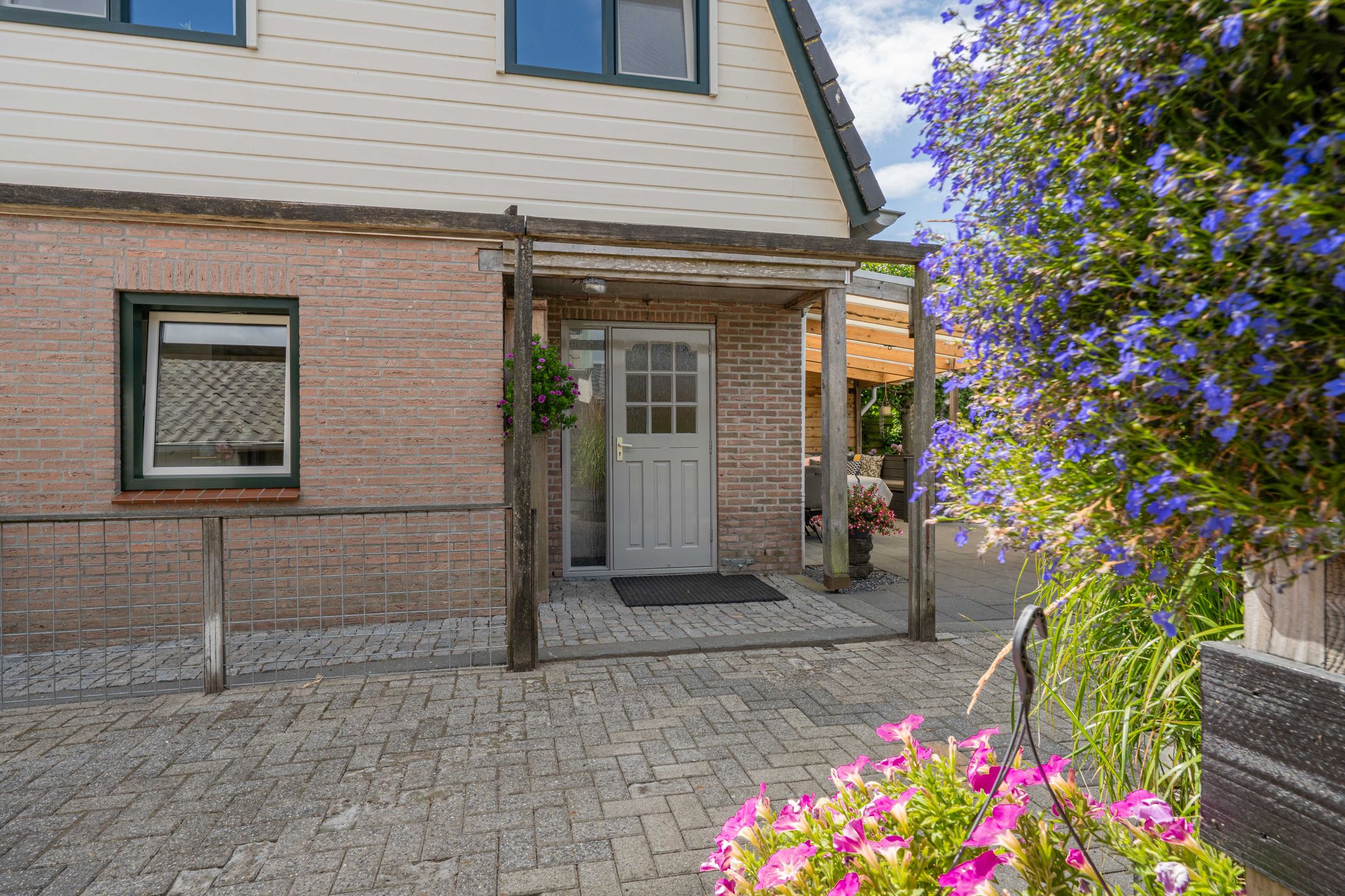 Photo 6 of Buitenweg 43