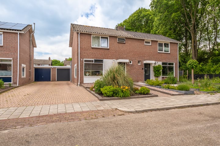 Foto 8 van Mondsteen 23