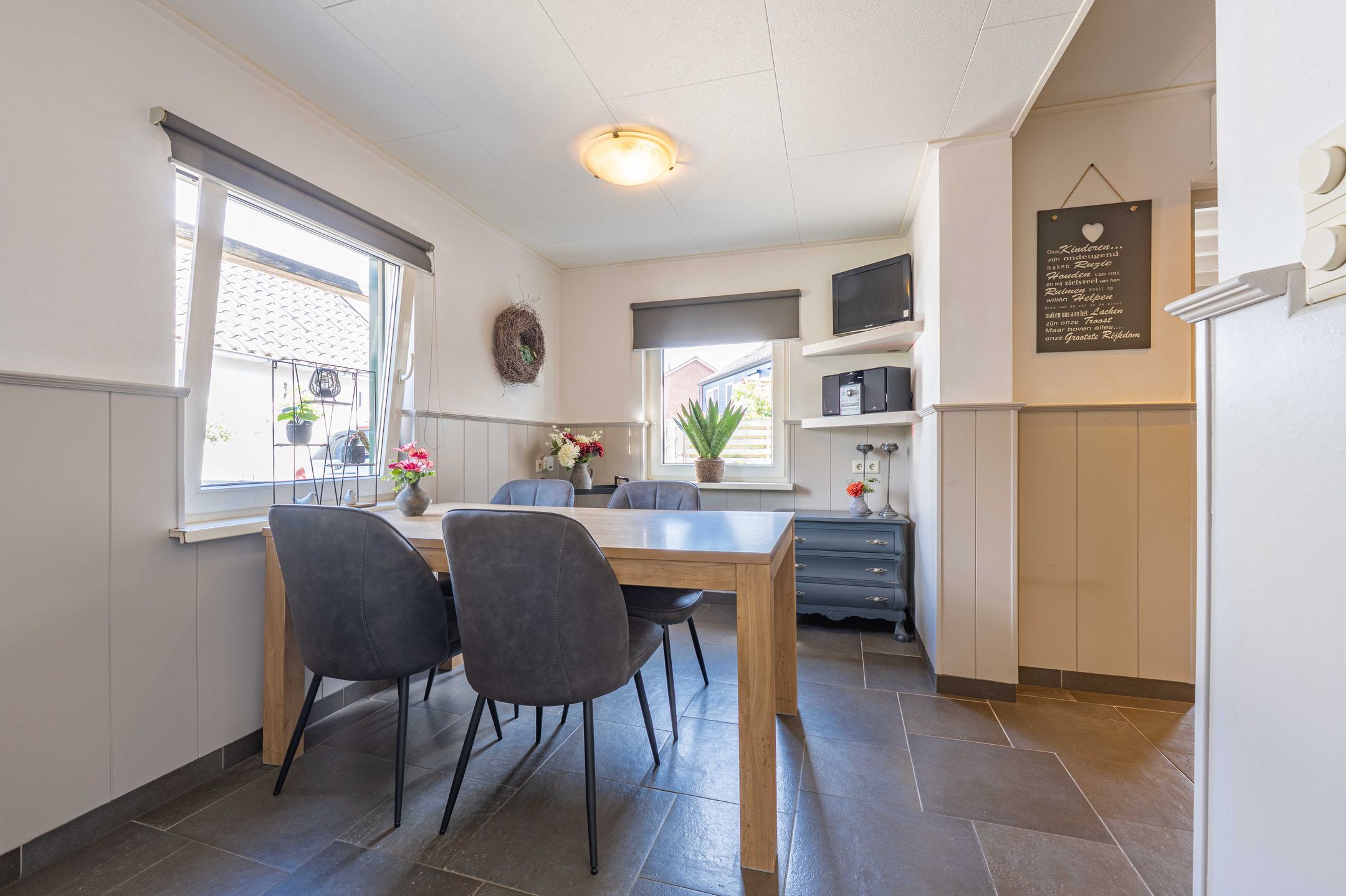 Photo 9 of Buitenweg 43