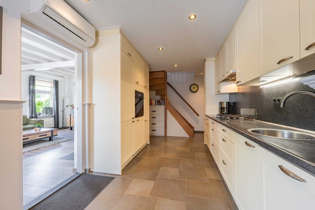 Photo 13 of Buitenweg 43