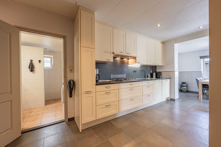 Foto 21 van Buitenweg 43