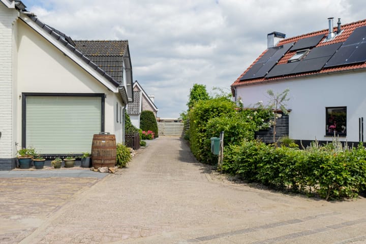 Foto 48 van Buitenweg 43