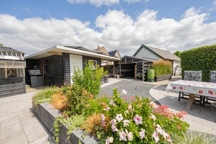 Foto 74 van Buitenweg 43