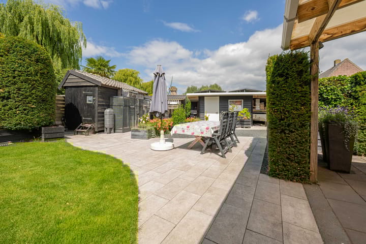 Foto 80 van Buitenweg 43