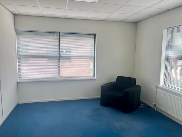 View photo 2 of Luzernestraat 20