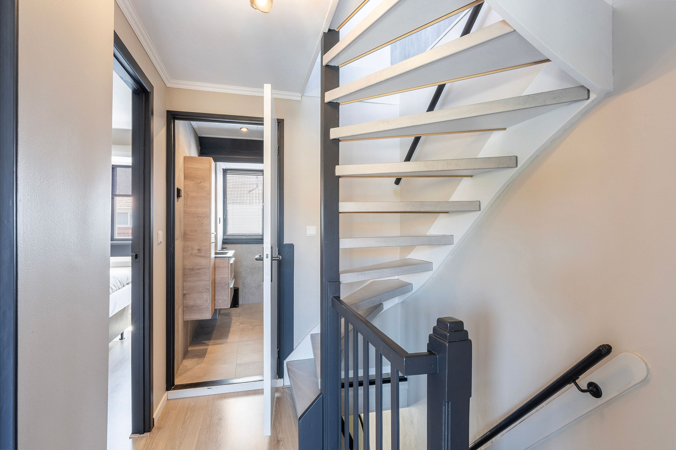 Foto 27 van Duiventorenstraat 21