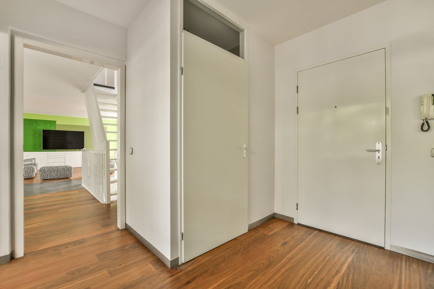 Foto 14 van Burgemeester De Monchyplein 10-0