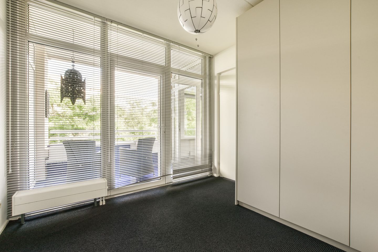 Foto 25 van Burgemeester De Monchyplein 10-0