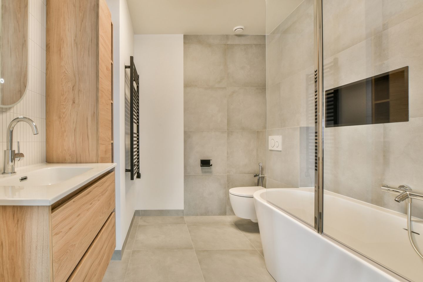 Foto 35 van Burgemeester De Monchyplein 10-0