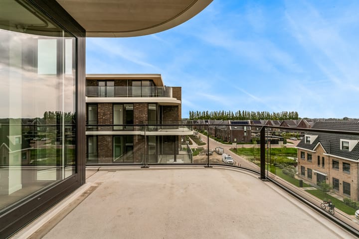 Photo 32 of Corry van Kleefstraat 31