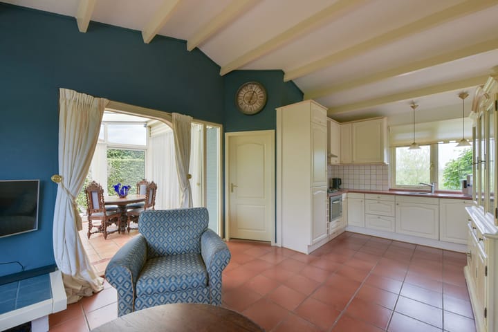 Photo 8 of Hoofdweg 98-R136