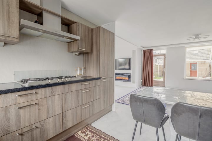 Foto 14 van Mahoniestraat 15