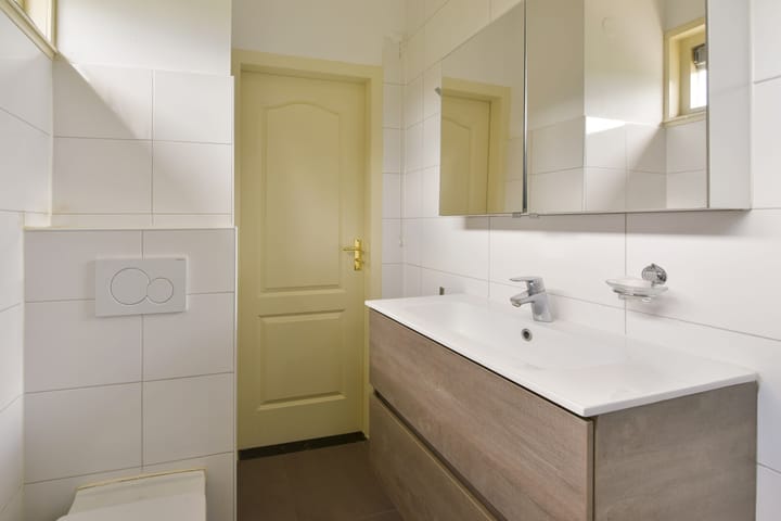 Photo 20 of Hoofdweg 98-R136