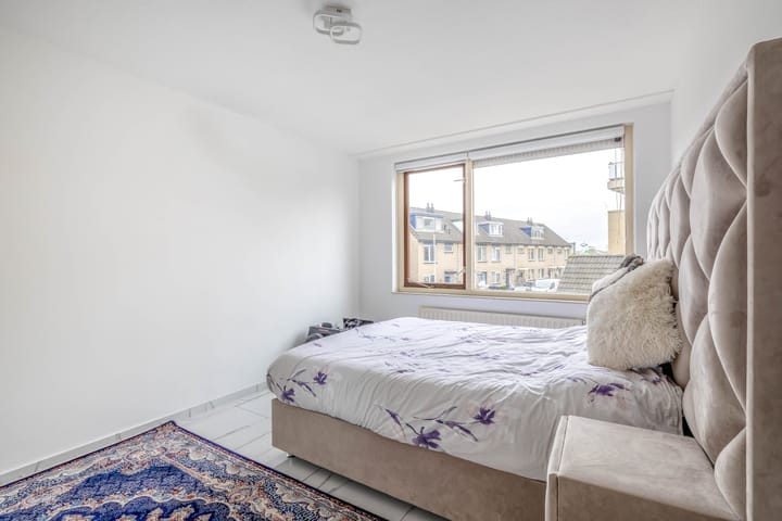 Foto 25 van Mahoniestraat 15